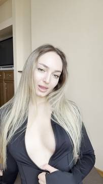 Sex Movie Teasing with Barbie001 and Sexy Blonde Small Tits
