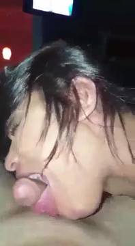 Film Porno Deepthroat and POV Amateur Brunette