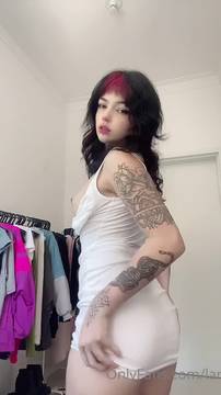 Xxx Video with Laralinx in Showing Boobs and Brunette Leaked Small Tits