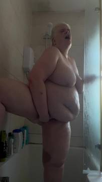Video X-Rated Shower Sex & Grandma Amateur BBW