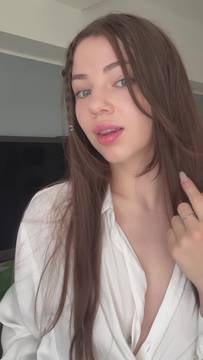 Hot Porno shyemilybaby in Showing Boobs & Brunette Nude Small Tits