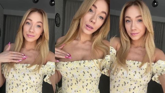 Littleellee Showing Boobs and Sexy Blonde hot xxx | Tik.Porn
