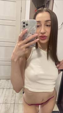 Film Porno delightsophieee in Showing Boobs & Big Ass